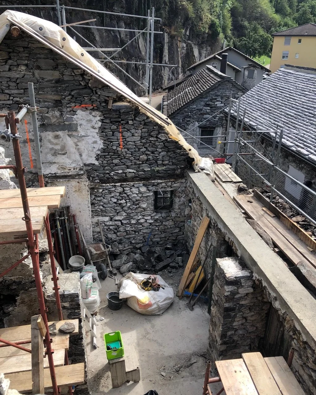 Casa Cascata Bignasco von surerprogetto.ch GmbH